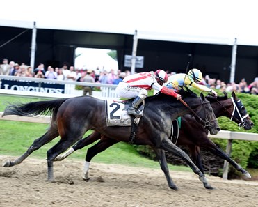 Cloud Computing wins the 2017 Preakness Stakes