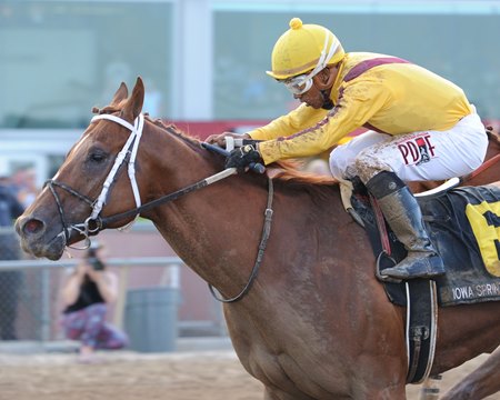 Union Jackson wins the 2017 Iowa Sprint Handicap at Prairie Meadows