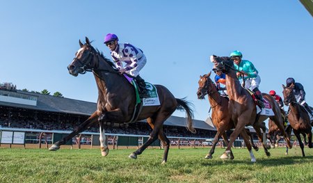 Concrete Rose turns for home in the Saratoga Oaks