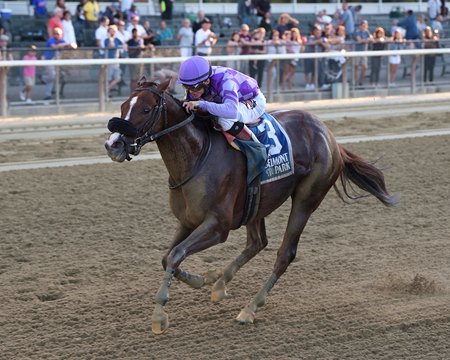 Pat On the Back wins the 2019 Kelso Handicap at Belmont Park