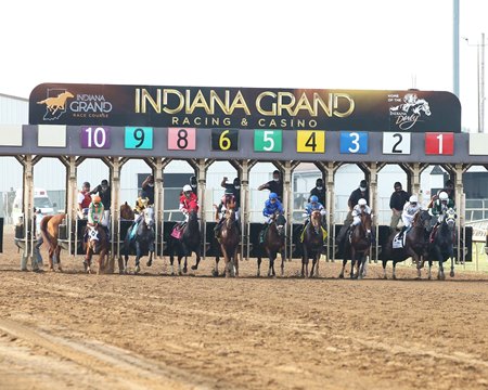 Racing at Indiana Grand