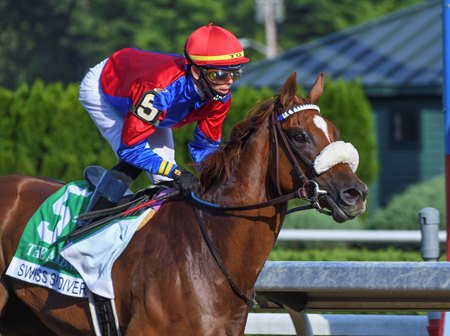 Swiss Skydiver Lands First Grade 1 in Alabama - BloodHorse