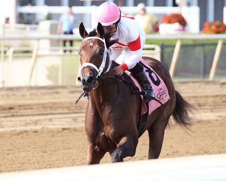 Coach rolls to an easy allowance win at Indiana Grand