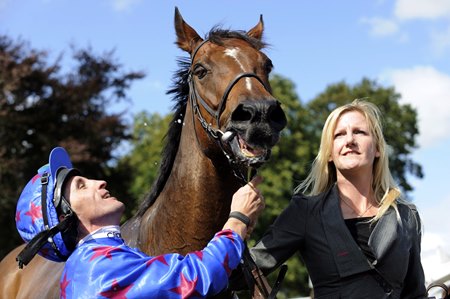 Rebecca Bastiman (right) with Bordelescott