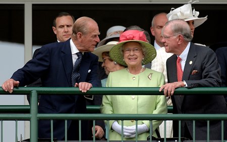 Queen Elizabeth II and Prince Philip with William S. Farish (R) 