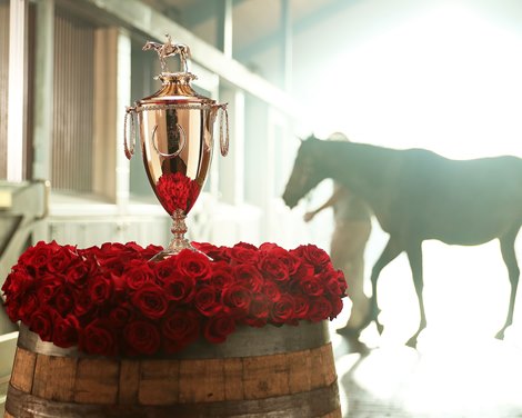 Replica of KY Derby Trophy on Display at Epsom Derby - Vimarsana News