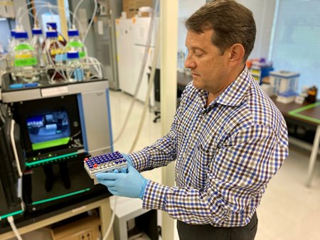 Scott Stanley in 2021 at the Equine Analytical Chemistry Laboratory in Lexington