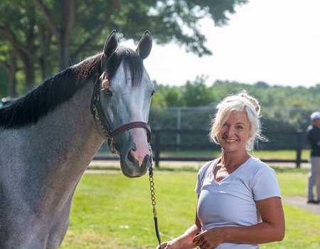Michelle Hemingway with the Tapit colt consigned as Hip 891 at the OBS June Sale