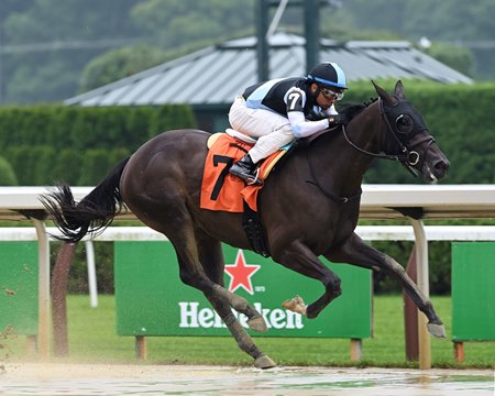 Benbang wins her debut in a 2021 maiden race at Saratoga Race Course