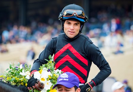 Jockey Rosario Injures Rib in Aqueduct Fall - BloodHorse