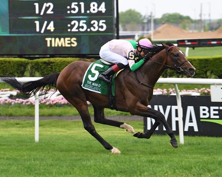 Highland Chief wins the Man o' War Stakes at Belmont Park