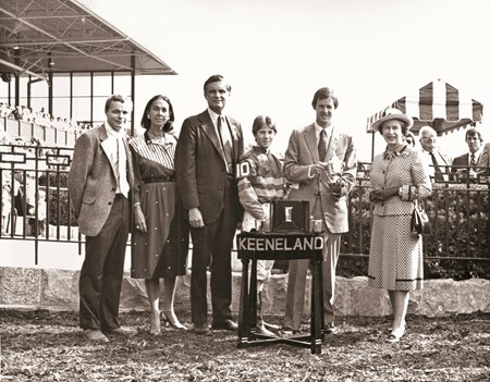 (L-R): Steve Penrod, Renee Lickle, William Lickle, jockey Keith Allen, Seth Hancock, and Queen Elizabeth II after the inaugural Queen Elizabeth II Stakes in 1984 at Keeneland