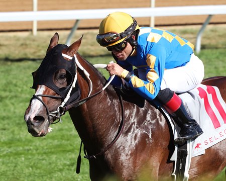 Private Creed wins the Indian Summer Stakes at Keeneland