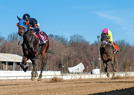 Coffeewithchris draws away in the Heft Stakes at Laurel Park