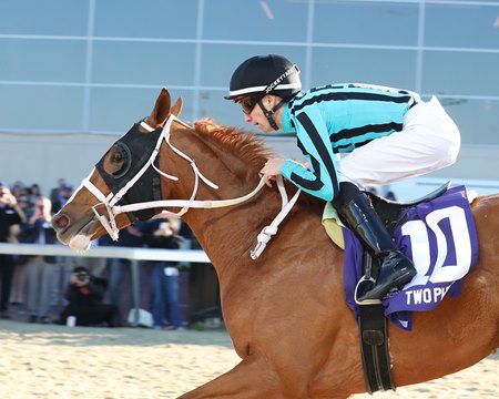 Two Phil's wins the Jeff Ruby Steaks at Turfway Park
