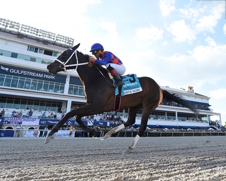 Dorth Vader wins the Davona Dale Stakes at Gulfstream Park