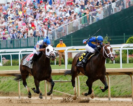 Zozos defeats Kupuna in the Knicks Go Overnight Stakes at Churchill Downs
