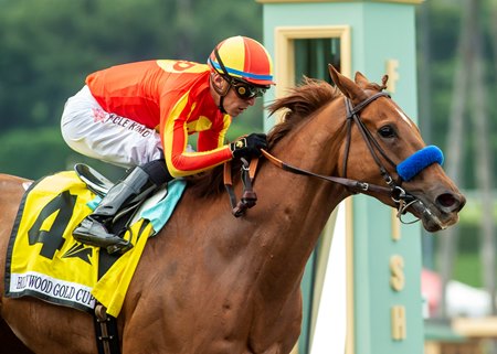 Defunded leads throughout to win the Hollywood Gold Cup at Santa Anita Park