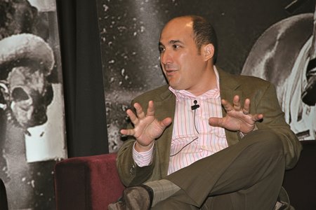 Joe Appelbaum has helped launch Waiger.com, a site that assists handicappers
