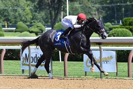 Crazy Mason breaks his maiden by 9 1/2-lengths  at Saratoga Race Course