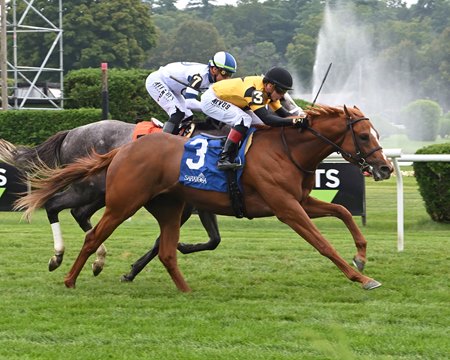 Carson's Run breaks his maiden at Saratoga Race Course