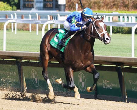 Zozos wins the 2023 Ack Ack Stakes at Churchill Downs