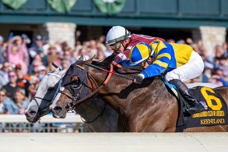 Yuugiri (inside) narrowly defeats Wicked Halo in the Thoroughbred Club of America Stakes at Keeneland 