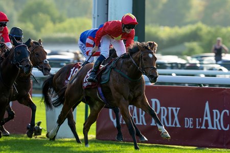 Highfield Princess wins the Prix de l'Abbaye at ParisLongchamp