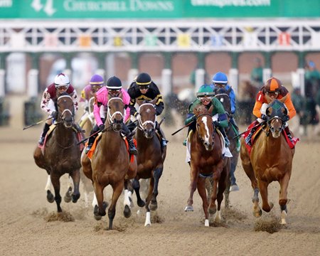 Horses competing at Churchill Downs