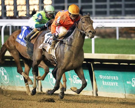 Images: Honor and Dan Jockey for position