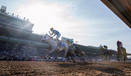 Breeders' Cup Winner Twilight Gleaming Heads Mamzelle - BloodHorse