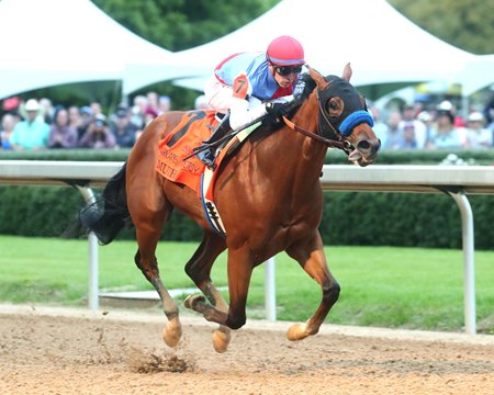 Muth wins the Arkansas Derby at Oaklawn Park