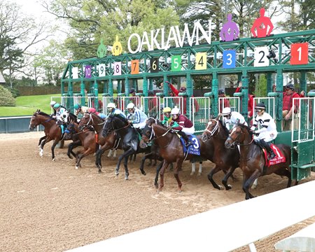 Racing at Oaklawn Park