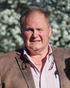 Trainer Tom Vance