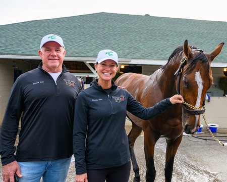 Lance Gasaway and his fiance Bobbie Jo Harris with Mystik Dan at Churchill Downs