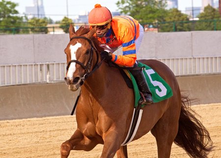 Oeuvre wins the Third Chance Handicap at Hawthorne