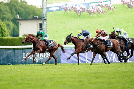 Metropolitan wins the French Two Thousand Guineas at Paris Longchamp