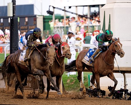 Rail-skimming Mystik Dan wins the 2024 Kentucky Derby