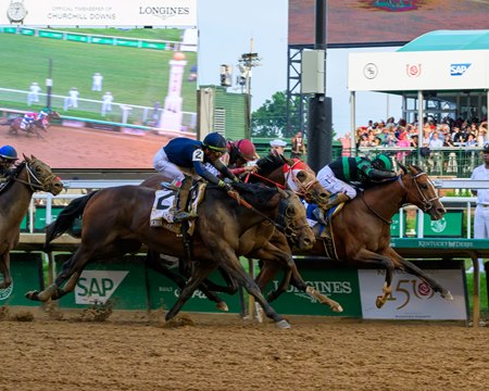 Mystik Dan wins the Kentucky Derby at Churchill Downs