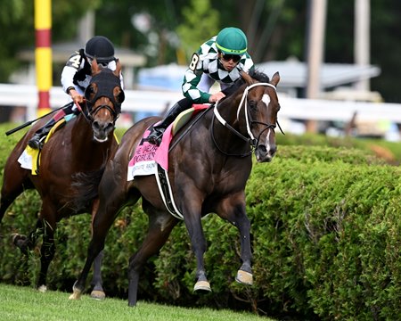 Cogburn wins the Jaipur Stakes in record-setting time at Saratoga Race Course