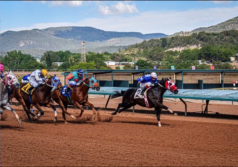 Thoroughbred Racing Ends at Ruidoso Downs This Year