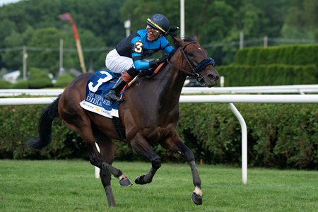 Didia wins the New York Stakes at Saratoga Race Course