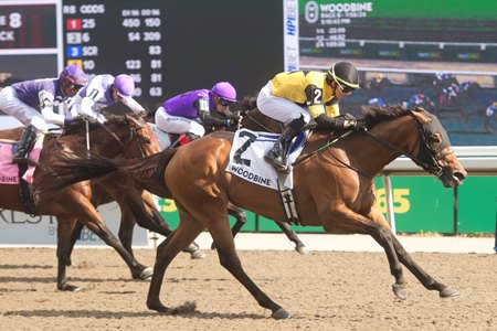 Gal in a Rush wins the Hendrie Stakes at Woodbine