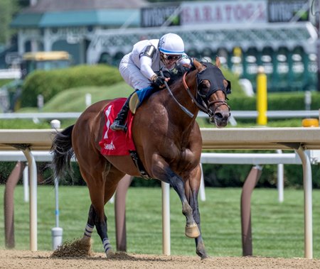 World Record wins the Amsterdam Stakes at Saratoga Race Course