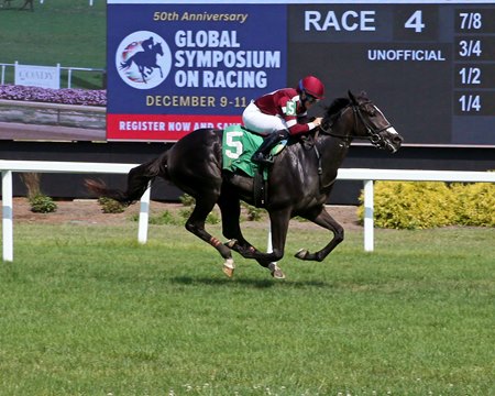 Sweet Heat wins her second career start at Horseshoe Indianapolis Aug. 29 and becomes the first winner for Swifty Farm's Isotherm