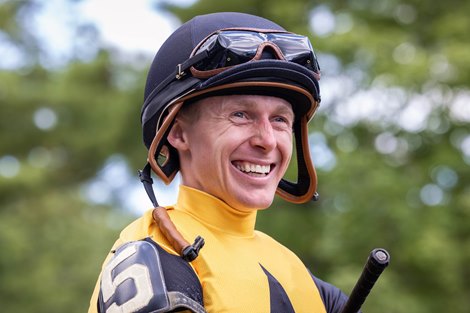 Davis Earns Jockey of the Week Award