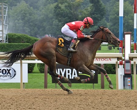 Jonathan's Way breaks his maiden at Saratoga Race Course