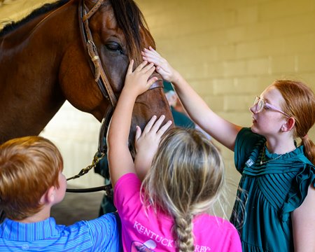 Young fans at Keeneland
