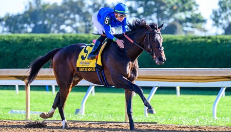 East Avenue wins the 2024 Breeders’ Futurity at Keeneland