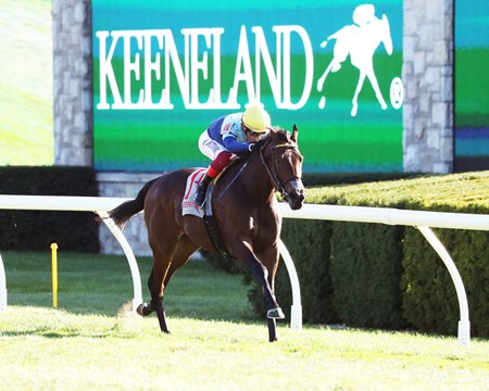 Kehoe Beach wins an allowance at Keeneland